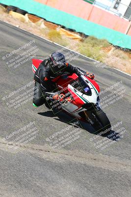 media/Oct-15-2022-TrackXperience (Sat) [[8f70b8b0be]]/Group 2/session 2 turn 3 and 4/